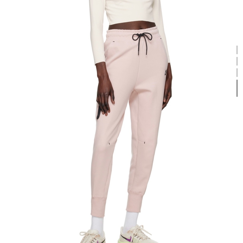 NEW Nike Pink Sportswear Tech Lounge Pants